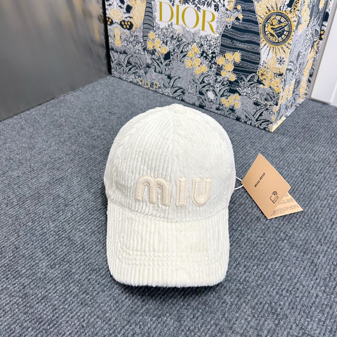 Miu Miu Caps